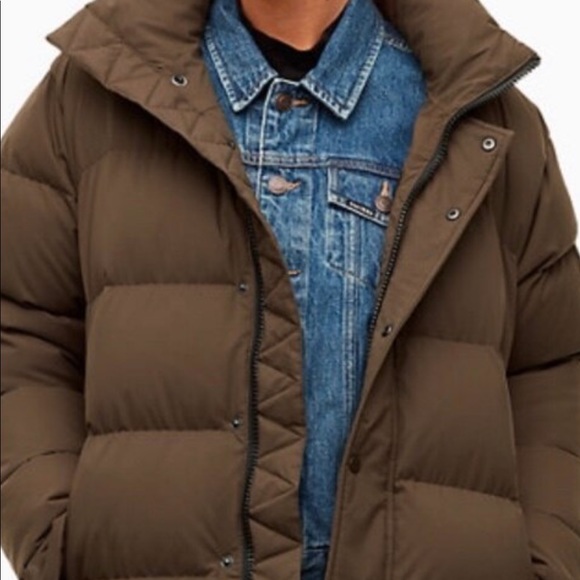 Aritzia TNA super puff - Picture 2 of 4